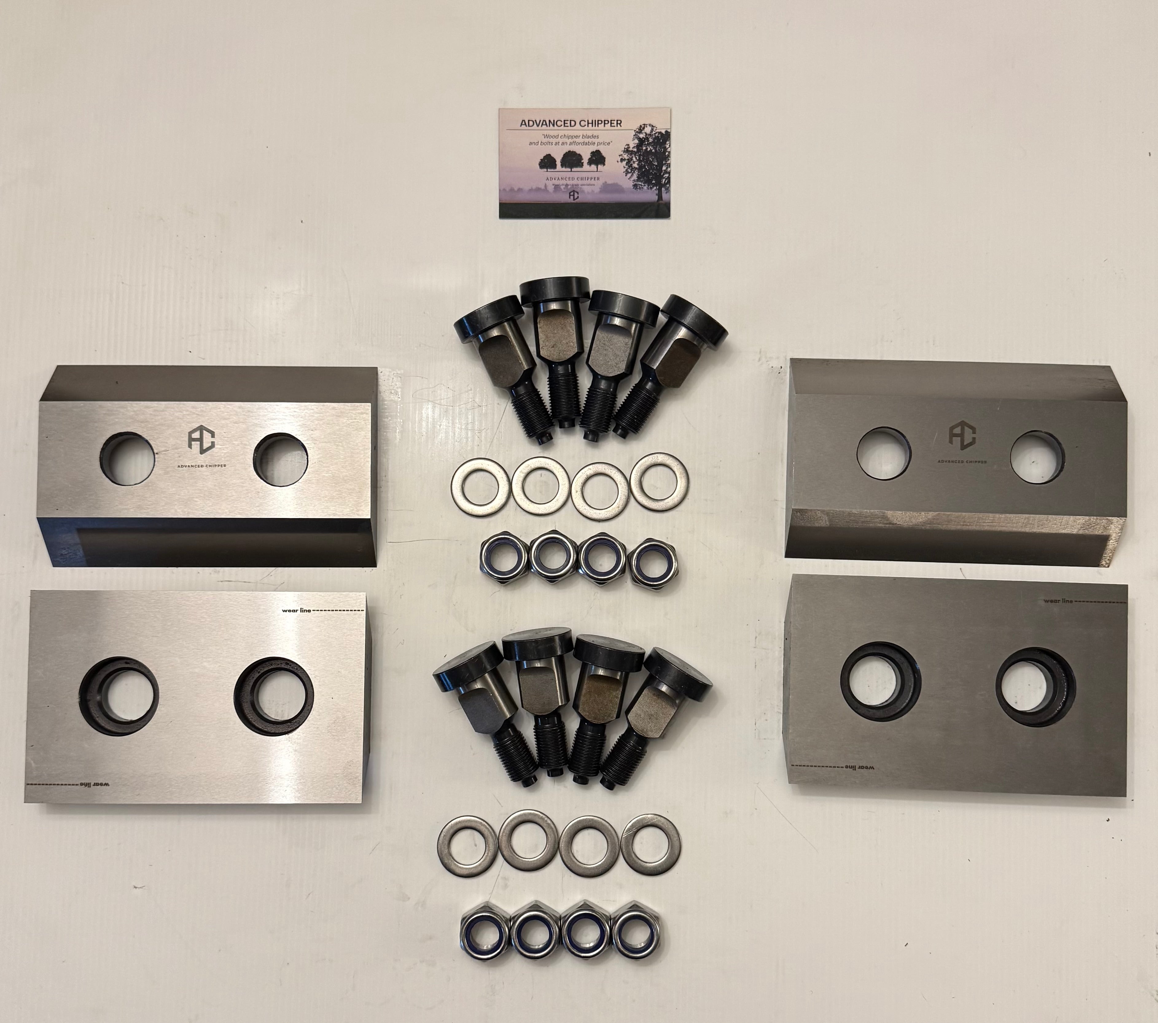 Chipper blades to fit Timberwolf 280 machine With Fitting Bolts (2 NEW SETS)